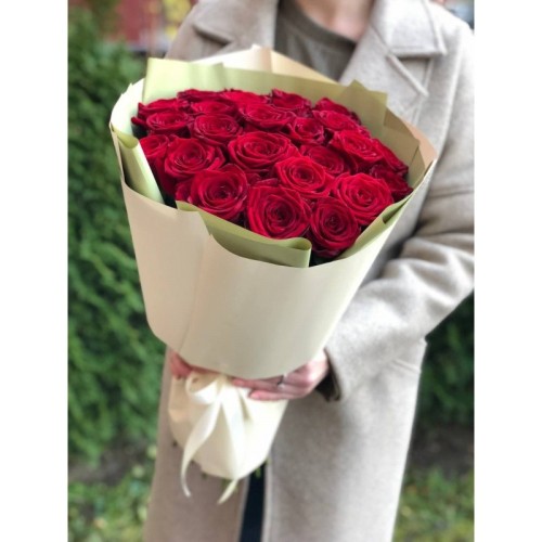 Купить на заказ Букет из 21 красной розы с доставкой в Аральске