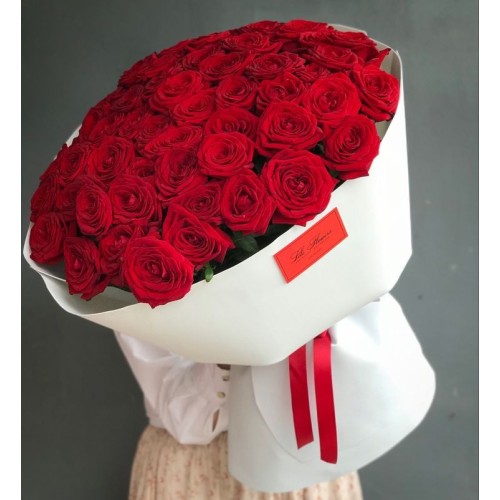 Купить на заказ Букет из 51 красной розы с доставкой в Аральске