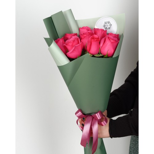 Купить на заказ Букет из 7 розовых роз с доставкой в Аральске