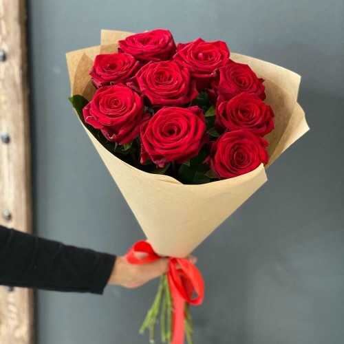 Купить на заказ Букет из 9 красных роз с доставкой в Аральске