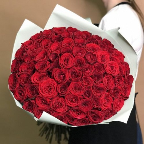 Купить на заказ Букет из 75 красных роз с доставкой в Аральске
