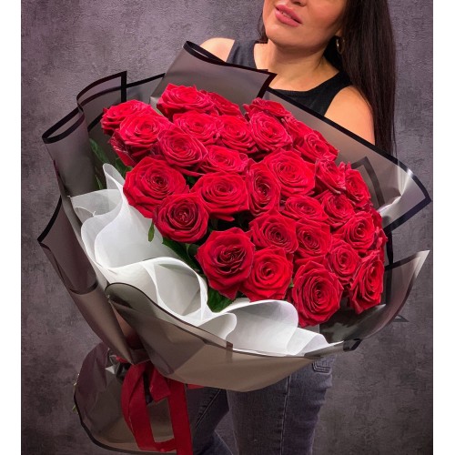 Купить на заказ Букет из 35 красных роз с доставкой в Аральске