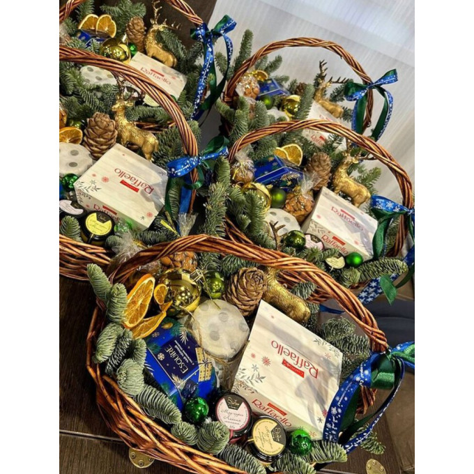 Подарочная корзина стандарт Подарочная корзина стандарт